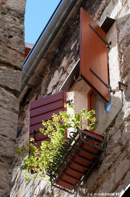 Apartments Salvezani Split Bagian luar foto