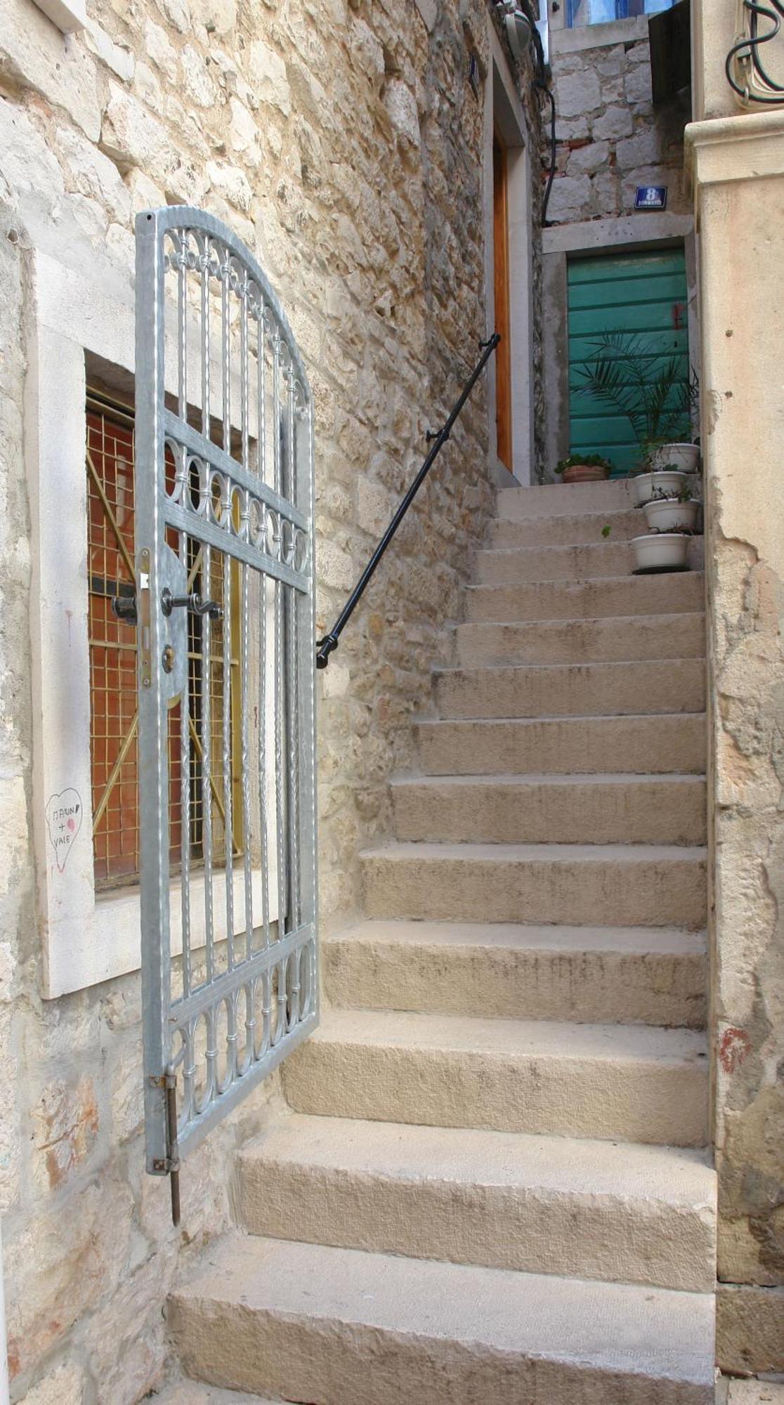 Apartments Salvezani Split Bagian luar foto