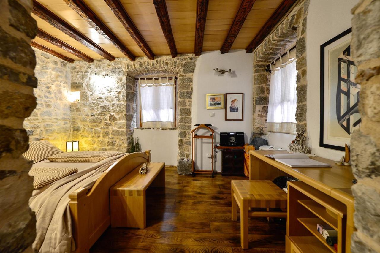 Apartments Salvezani Split Bagian luar foto